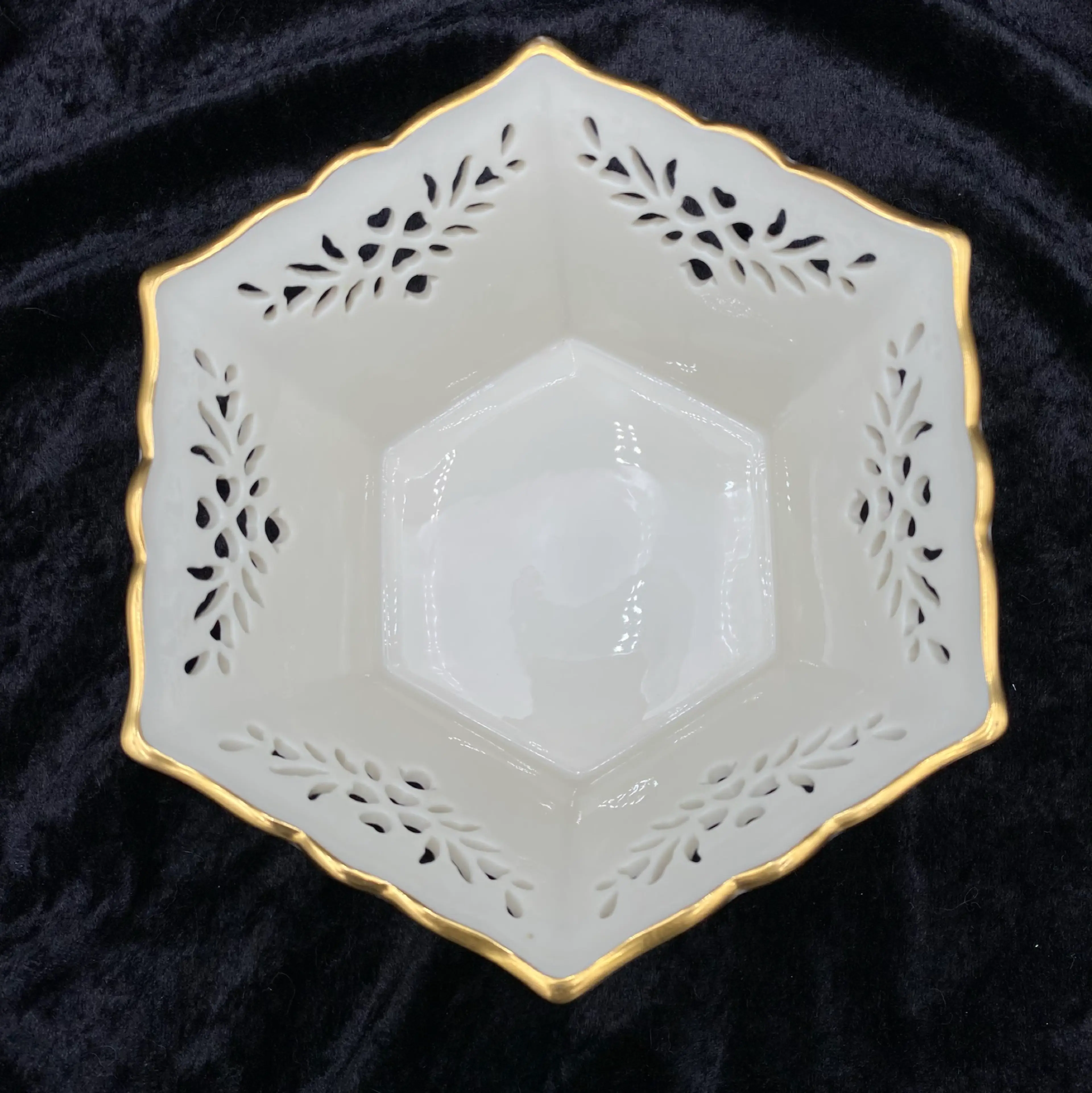 Image 2 of 12