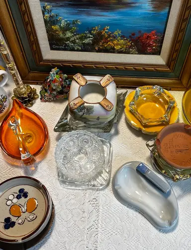 Makeup Show - Ashtrays Or Marbles? Or Both?