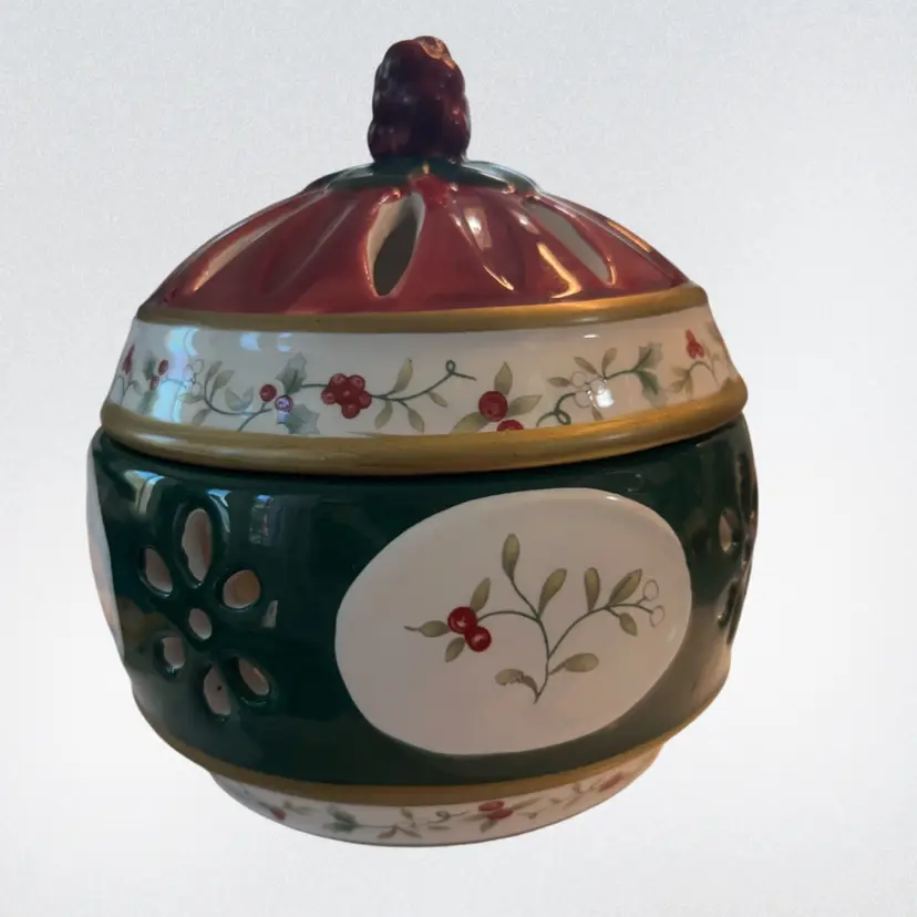 Festive Pfaltzgraff Winterberry pierced tea light candle holder - Approximately 5 1/2 Inches Tall And 6 Inches In Diameter Mint Condition