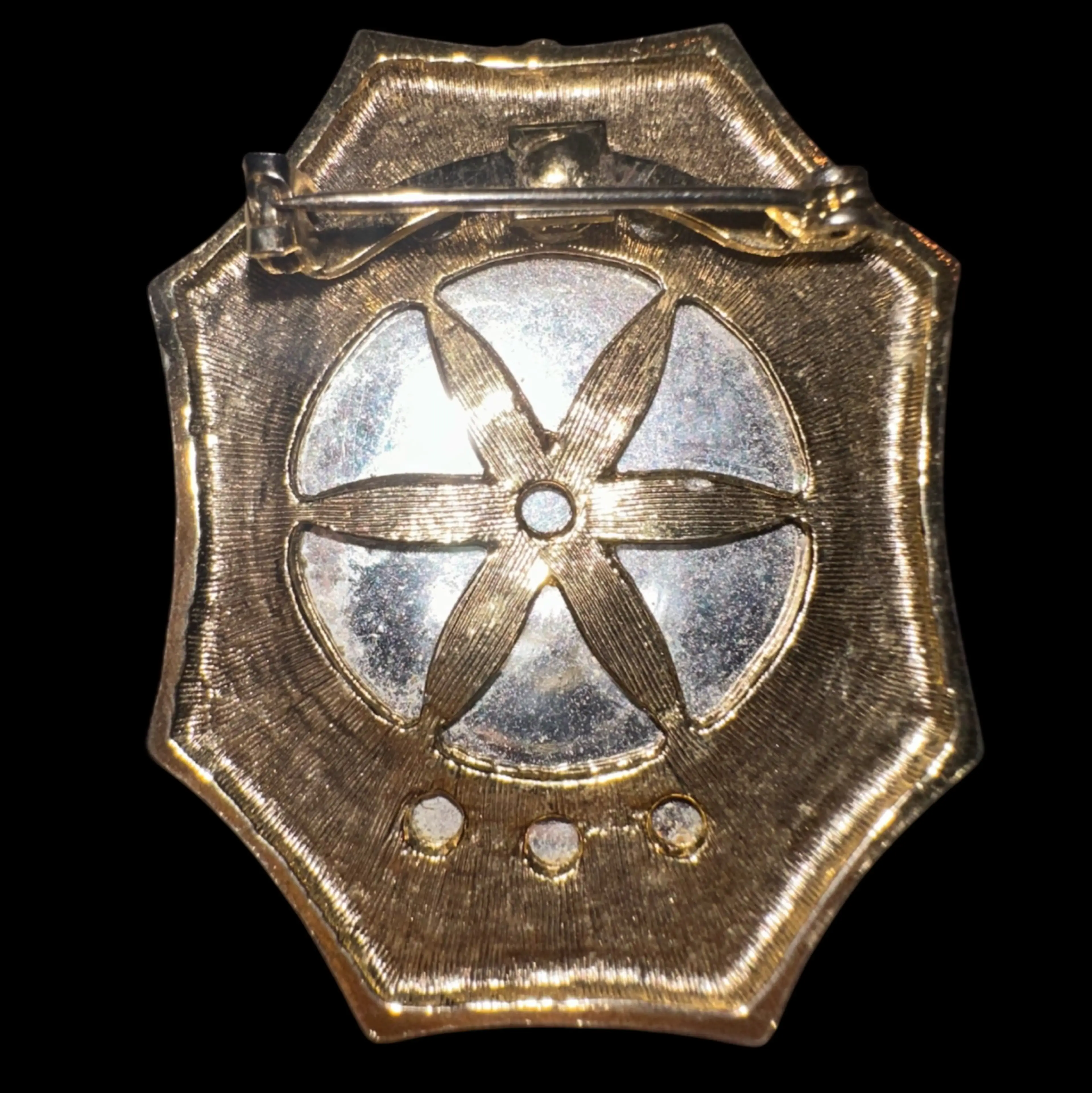 Image 3 of 3