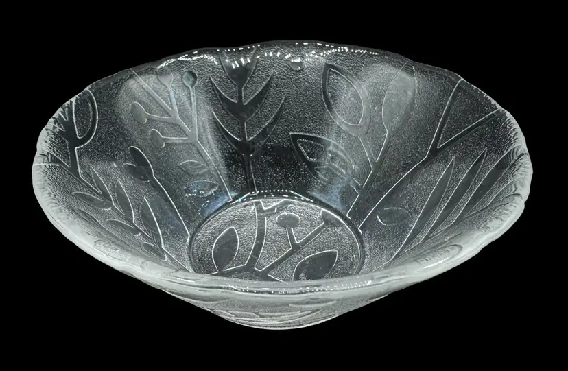 Kosta Boda Sweden Glass Anna Pattern Round Bowl Floral Vines Leaf Clear 6.25”