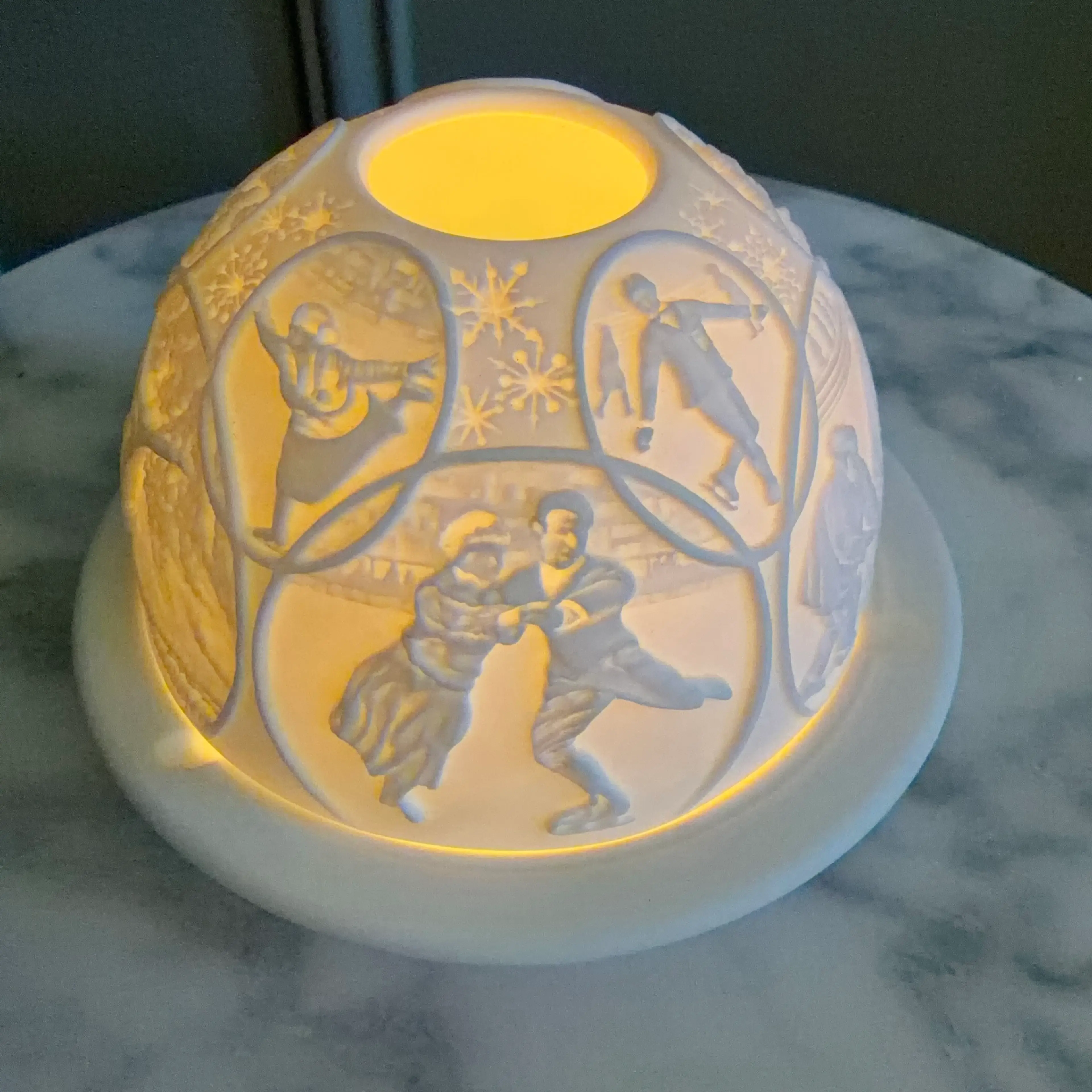 Image 1 of 7