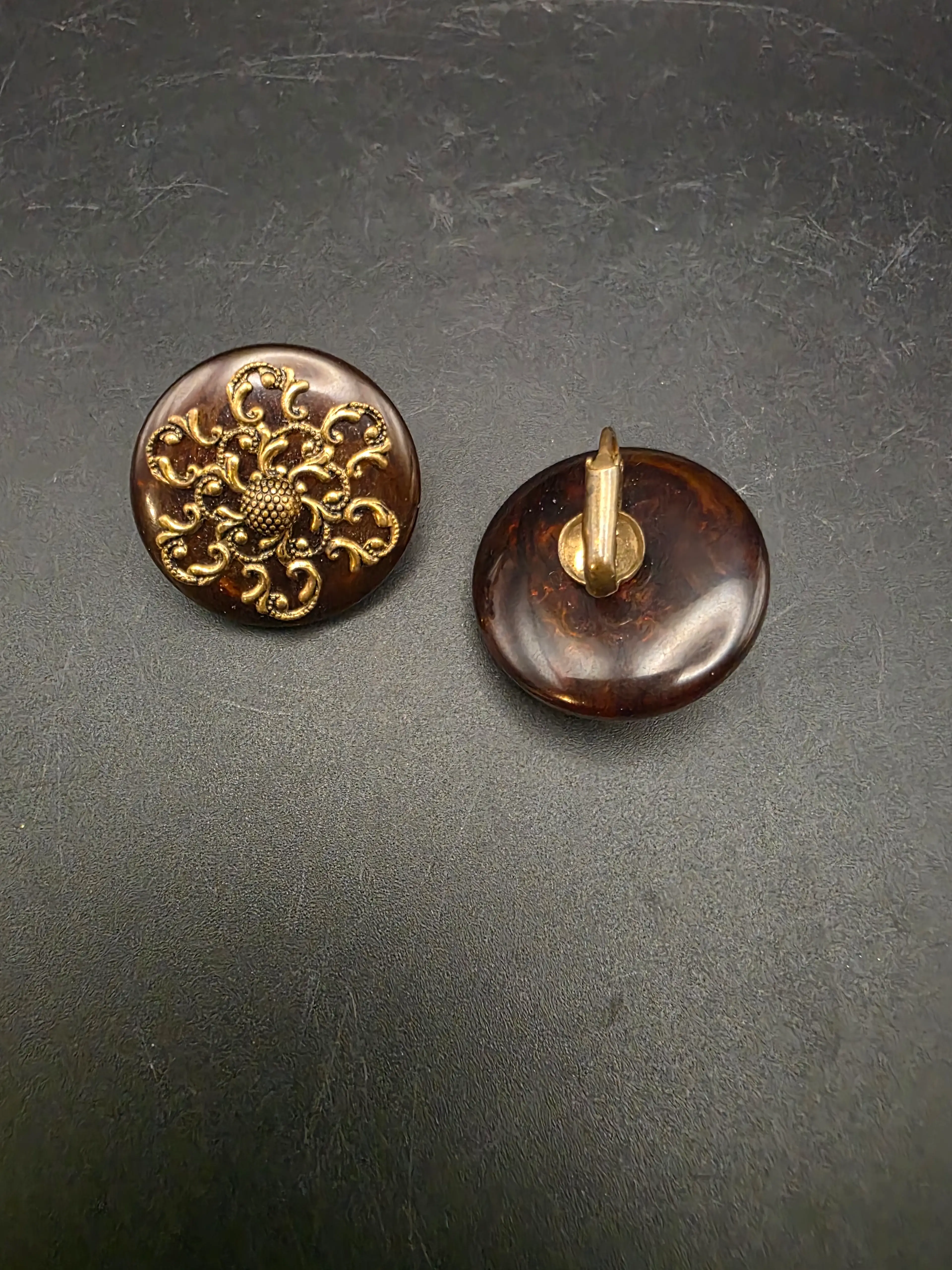 Image 4 of 4
