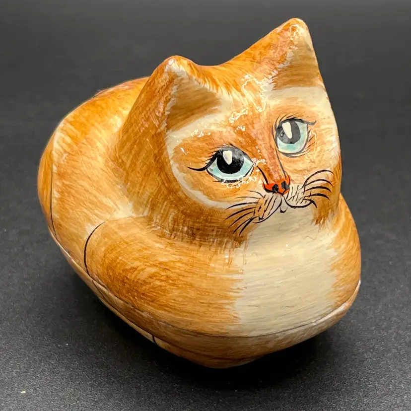 #14 Hand painted Wooden Lacquer Lidded Cat Trinket Box 3” 🐈
