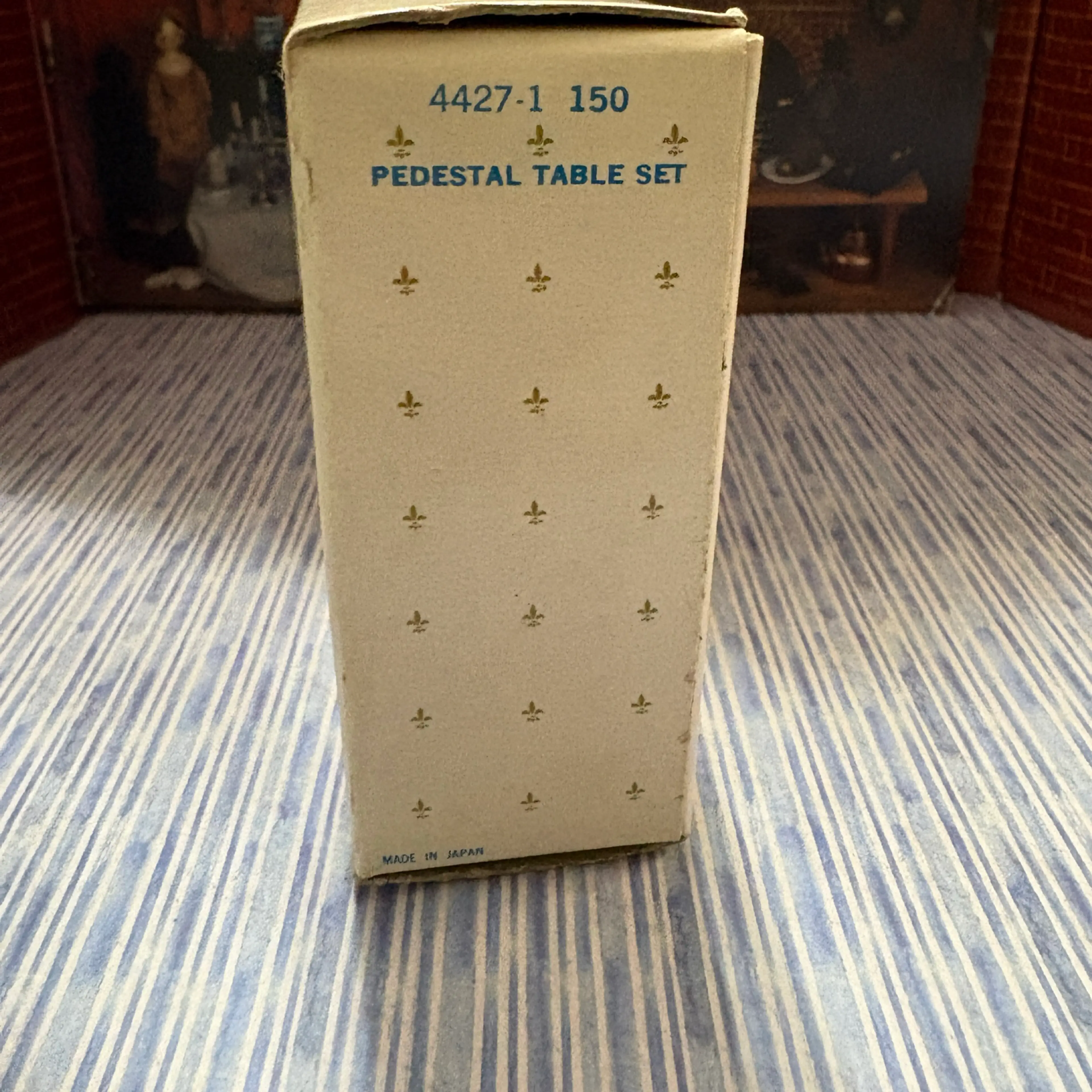 Image 2 of 7