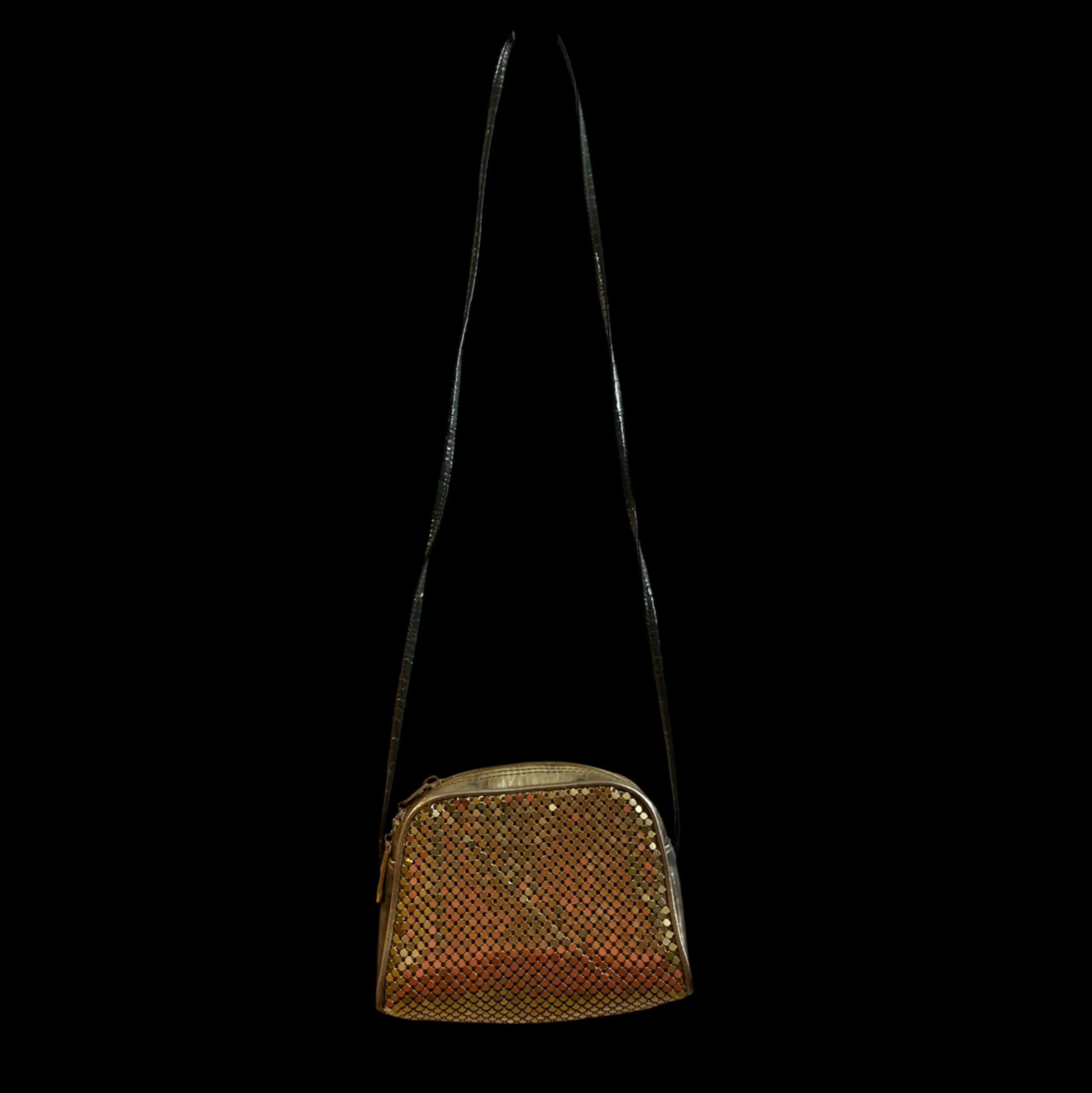 Image 2 of 7