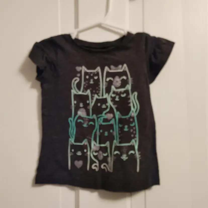 Kids- Brand: Jumping Bean. Size 18 months. Black cat tee. Material- 60% cotton, 40% polyester. No callouts.