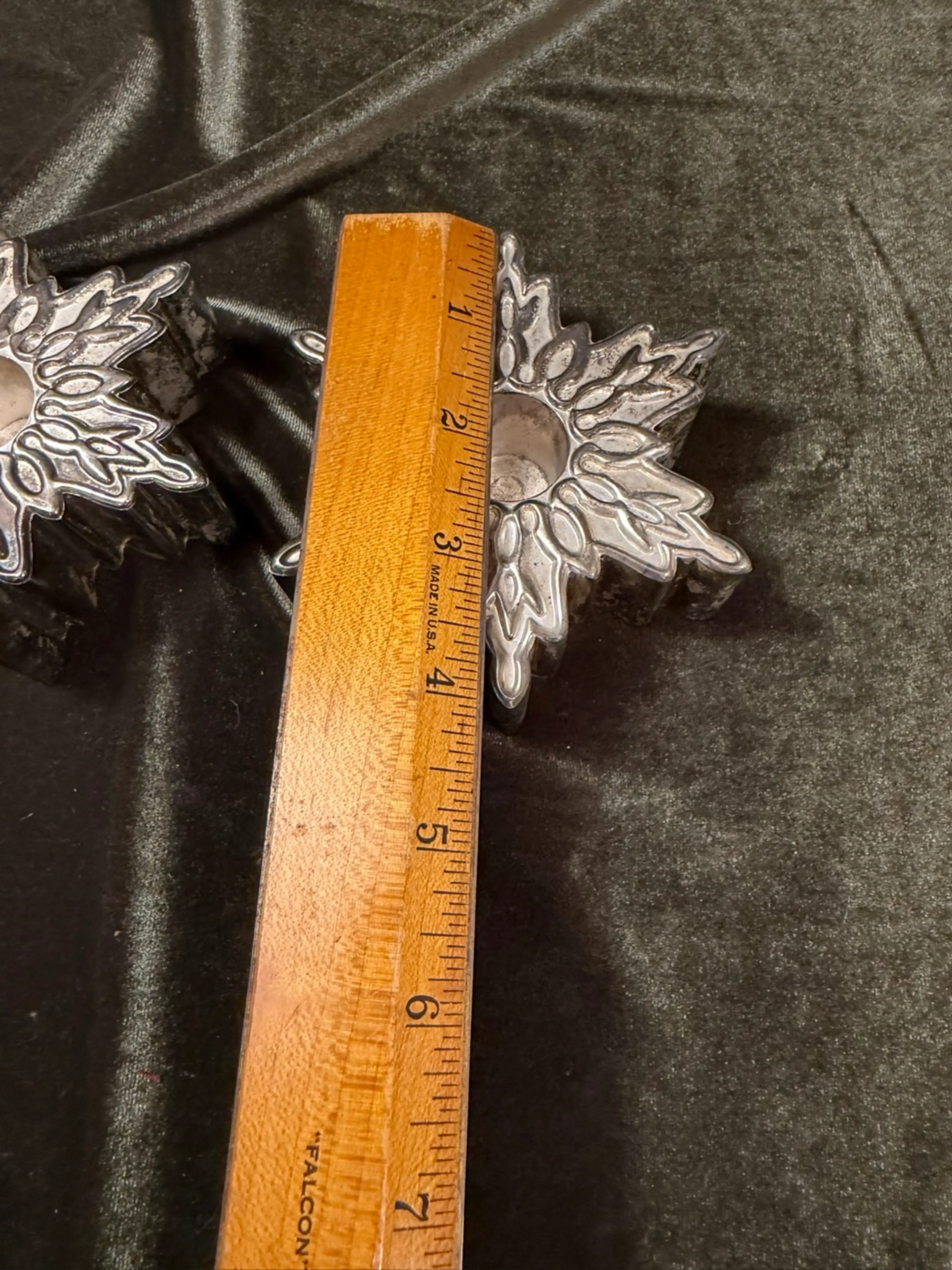 Image 2 of 6