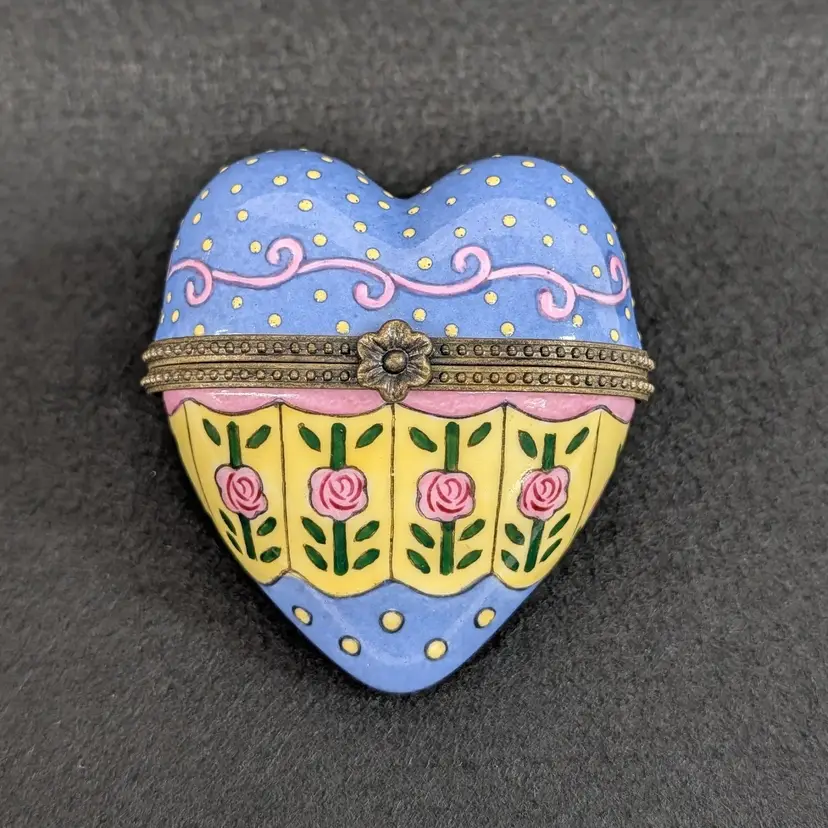 Trinket Porcelain Rose Pattern Heart Shaped Hinged Lid Trinket Box Pink Blue
