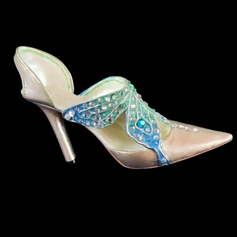 Vintage Just The Right Shoe Butterfly Brooch- Collectors Club