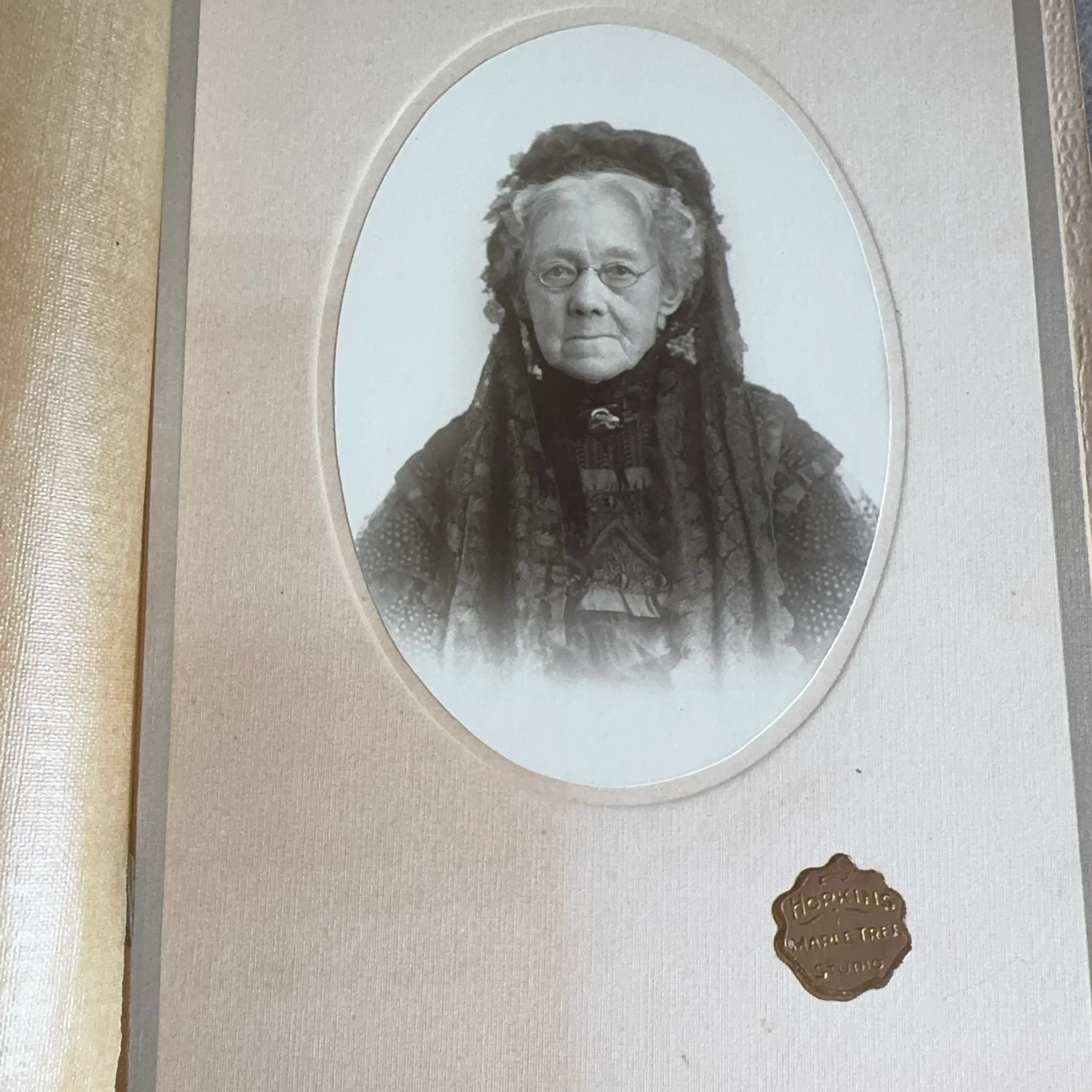 Image 2 of 6