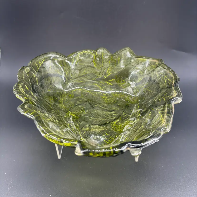 Indiana Glass, Triangular Dish, Loganberry Pattern
