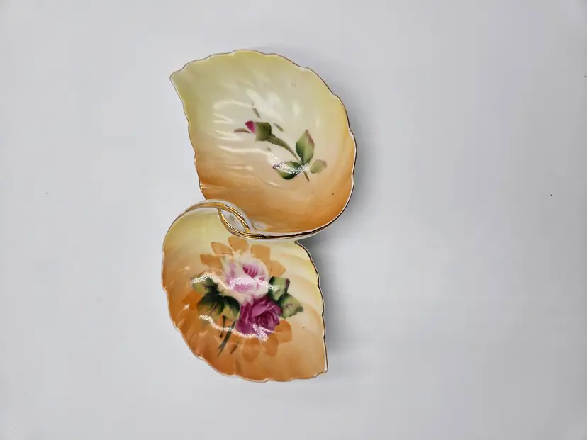 #D43 Lefton #4674 Yellow Hand Painted Floral Double Leaf Trinket Dish