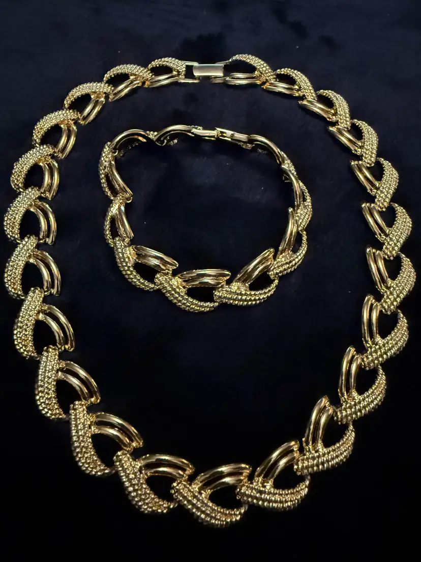 Vintage Napier Gold-Tone Chain Necklace and Bracelet Set