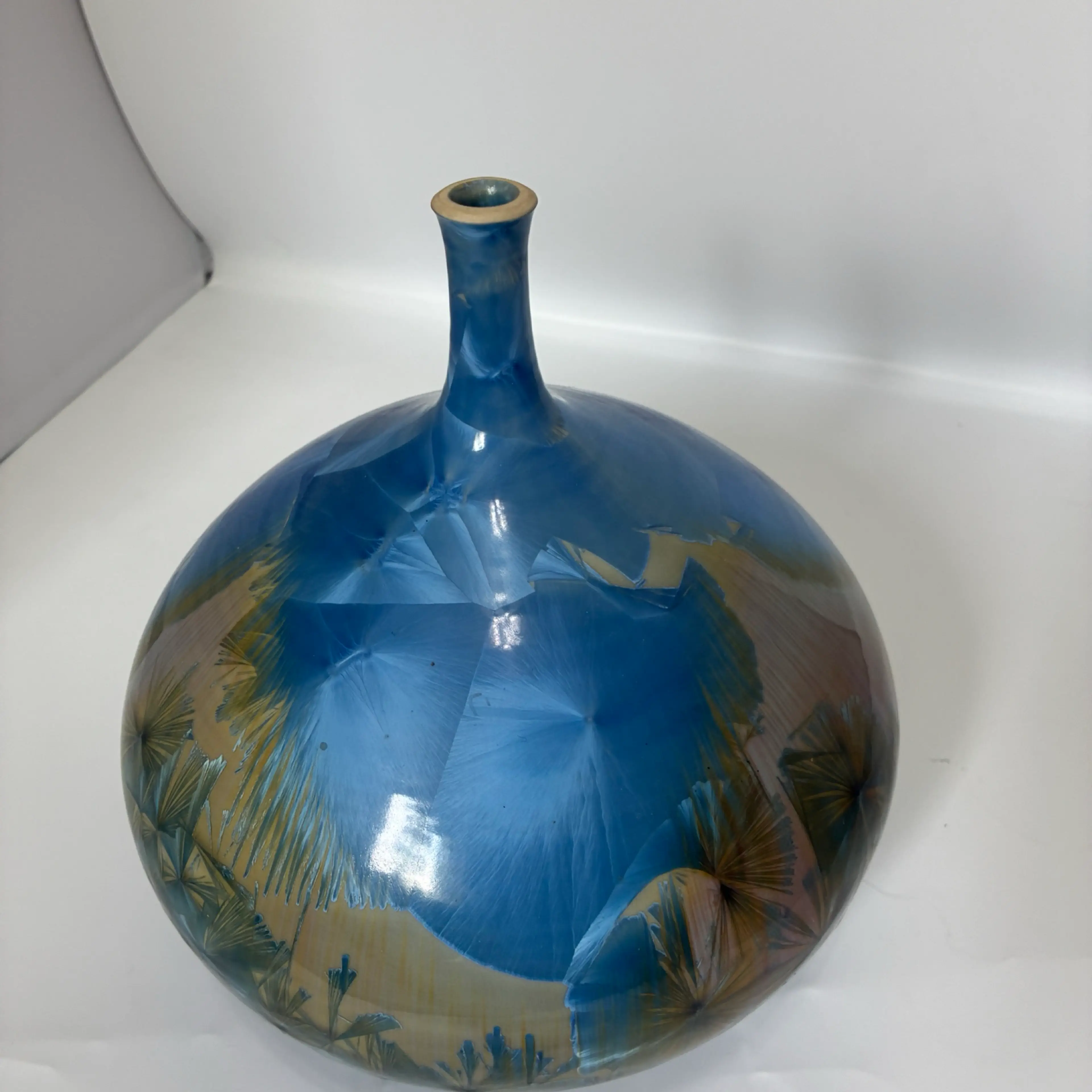 Image 2 of 11