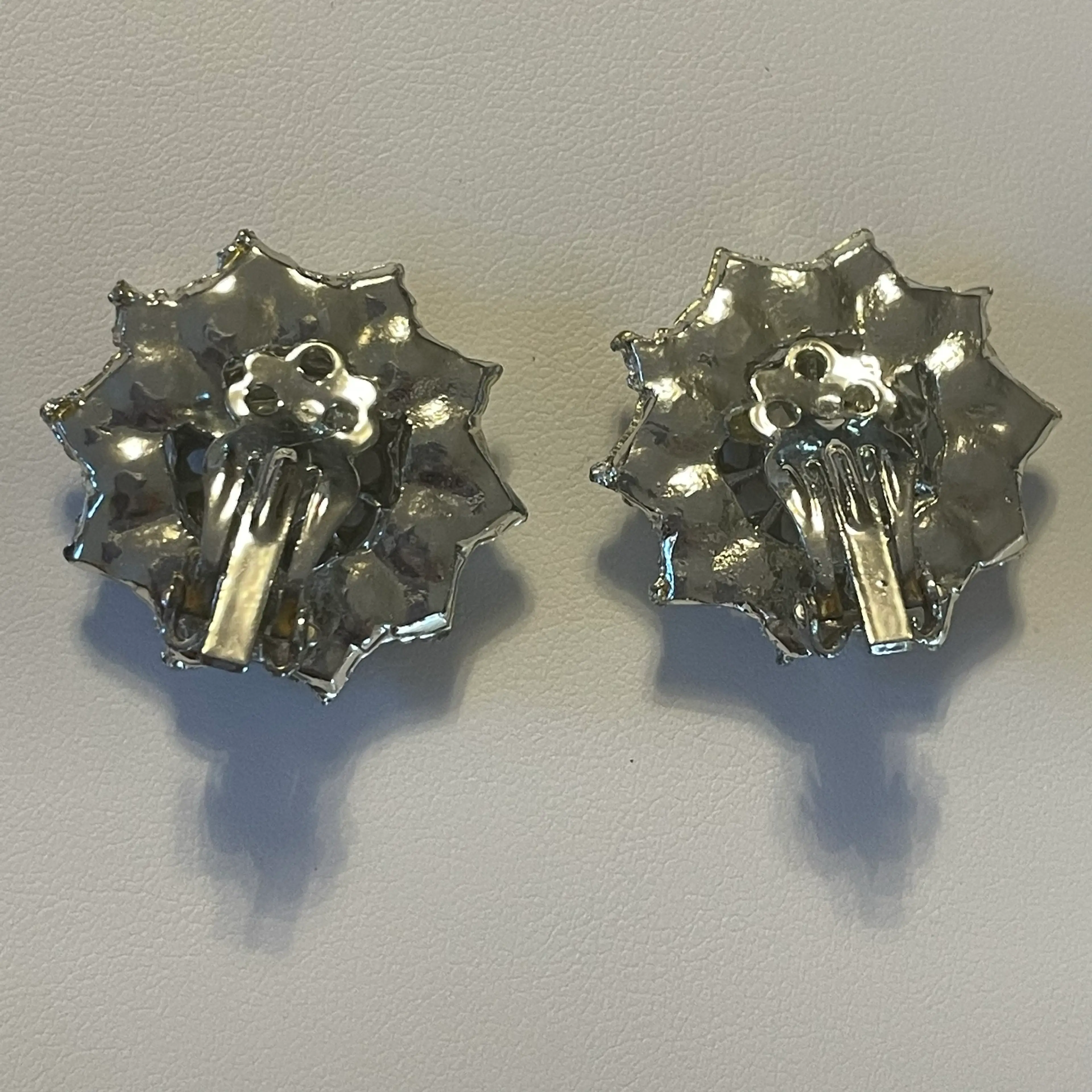 Image 3 of 3