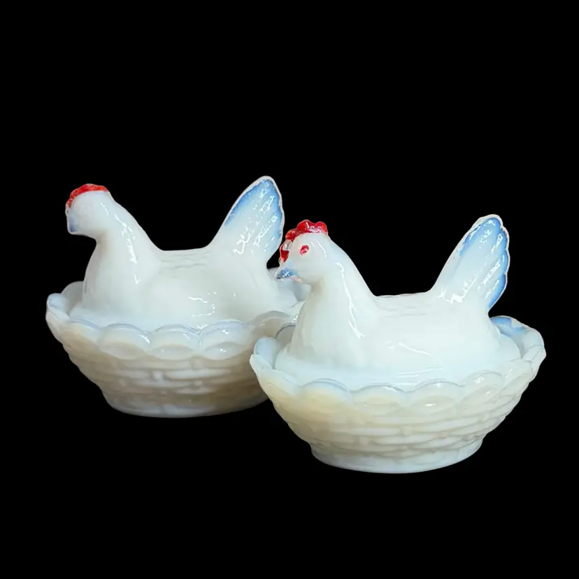 Pair Vintage Mini White Milk Glass Hen on Nest Salt Cellars - Glow W/ 365nm  READ
2” T x 2.25” L X 2” W