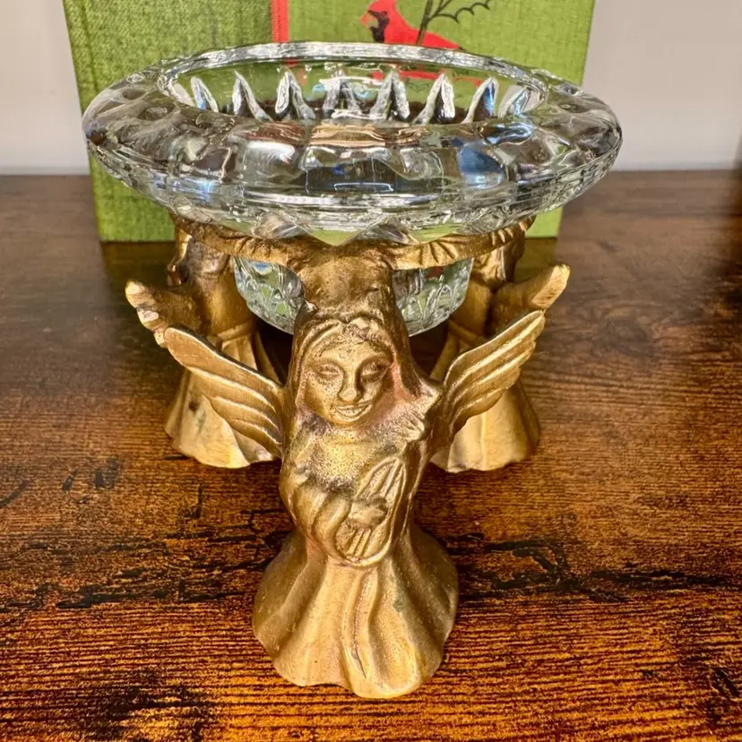 😻 vintage 3-leg angel/cherubs brass stand w/glass votive candle holder