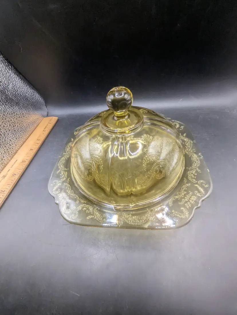 Vintage Federal Glass Yellow Depression  7" Covered Butter MADRID Pattern- ORIGINAL ISSUE