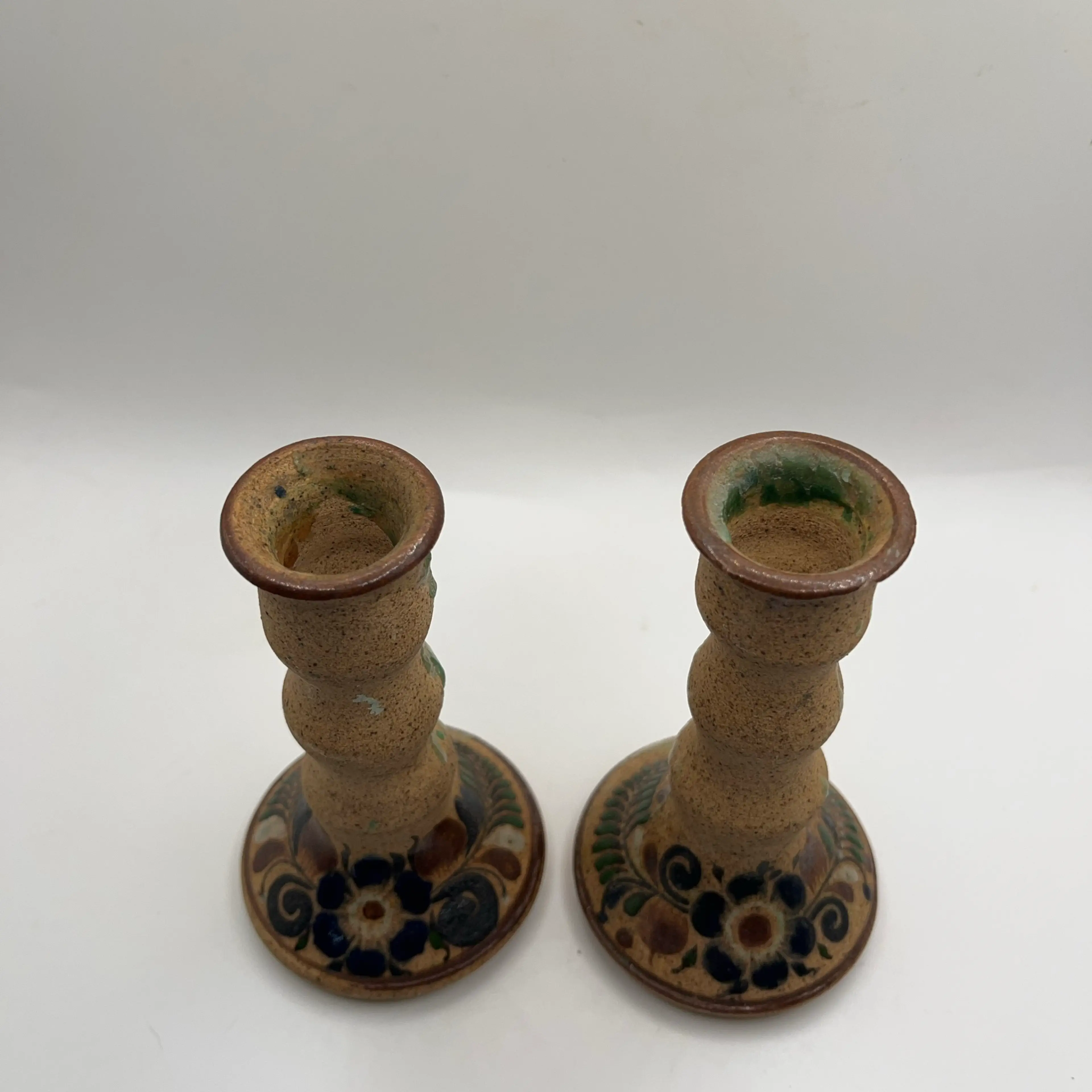 Image 2 of 8