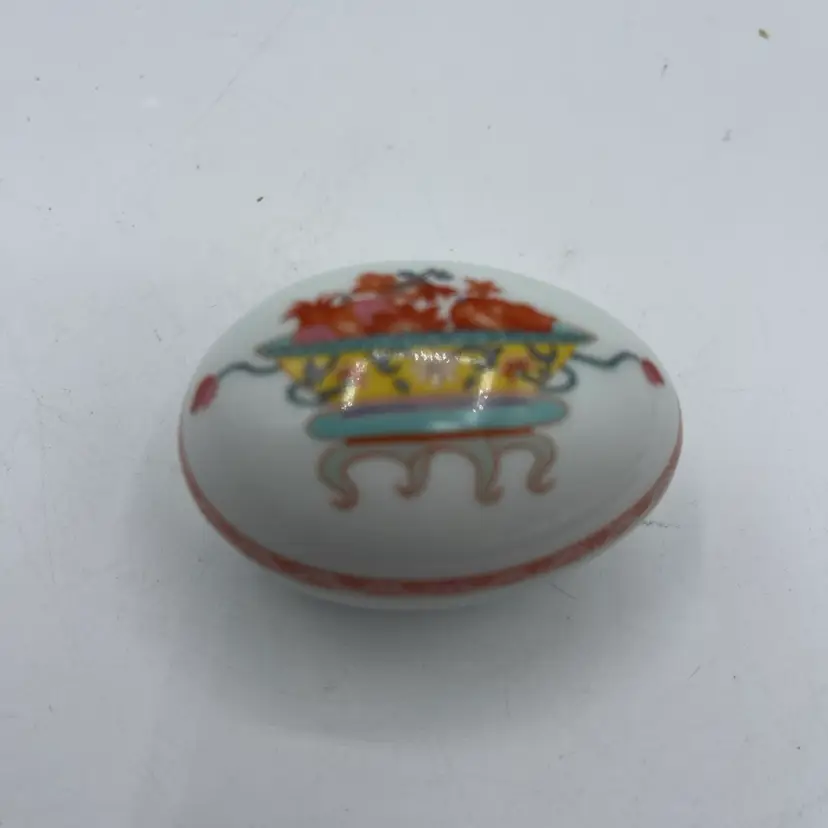 Bernardaud Limoges Egg Shaped Trinket or Pill Box, France Fou Tcheou