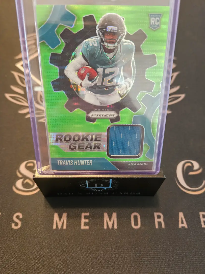 2025 Prizm Football Rookie Gear Travis Hunter RC Green Pulsar RGR-THR