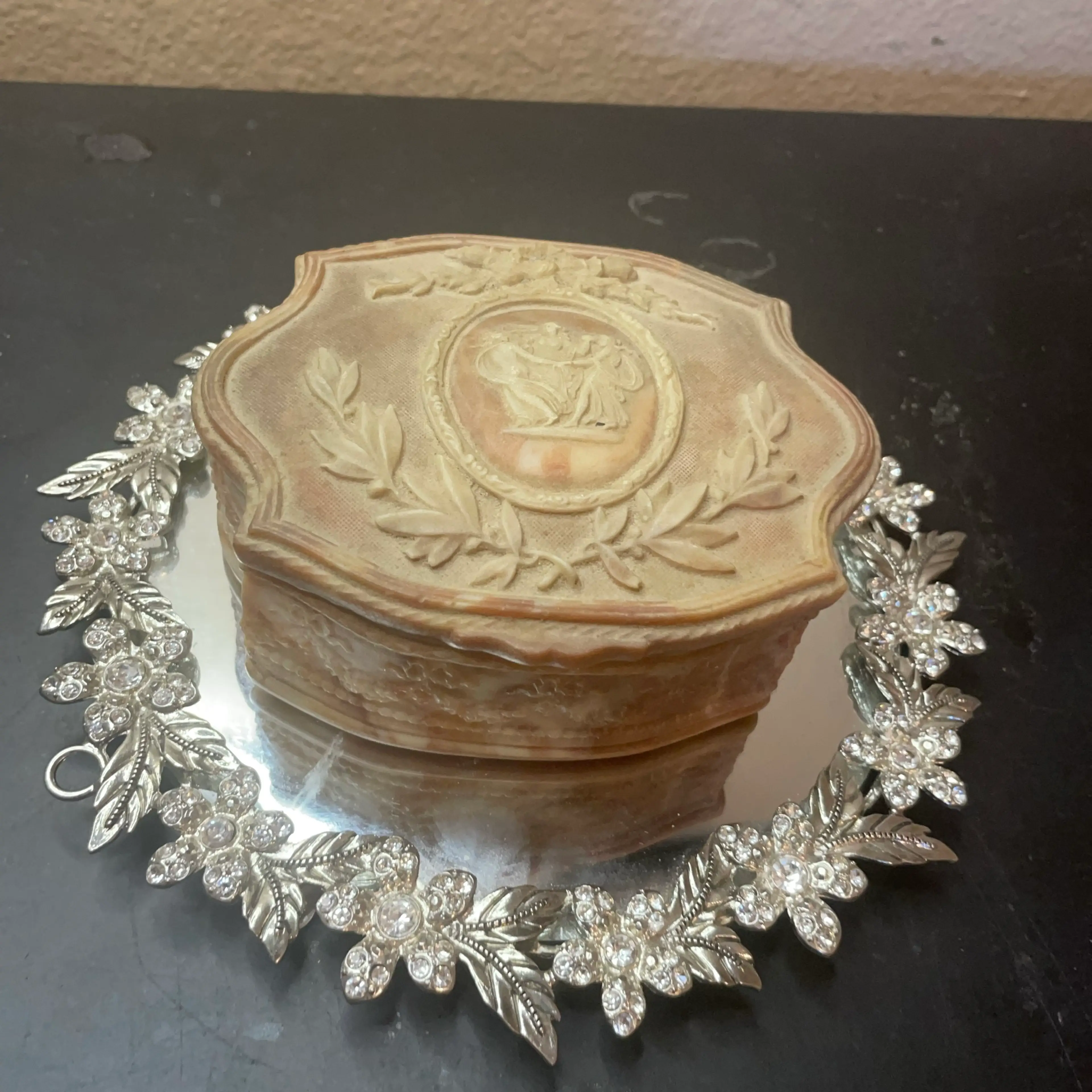 Image 1 of 6