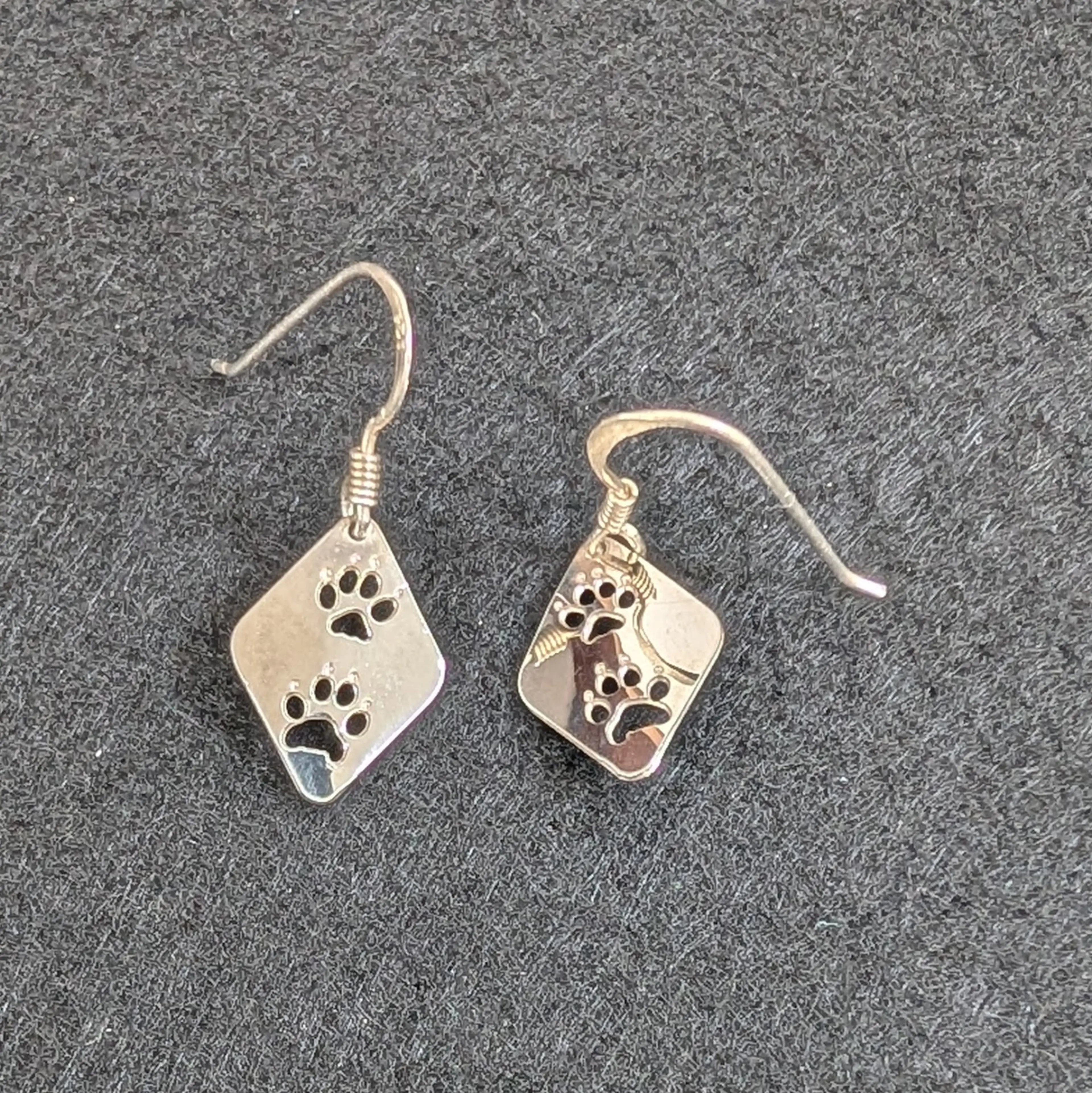 Image 2 of 5