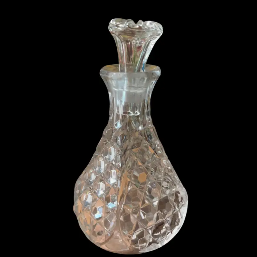 23. Vintage Exquisite Crystal Cut Glass Decanter with Top Heavy