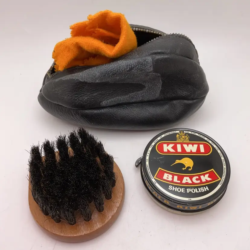 POW4 VTG Kiwi Black Shoe Polish Tin & Brush Kit
