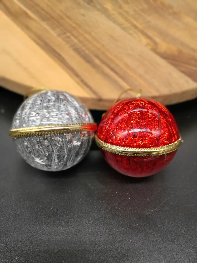 Sterling Inc Taiwan Set of 2 Resin  Ball Ornaments  with Gold Trim Vintage.