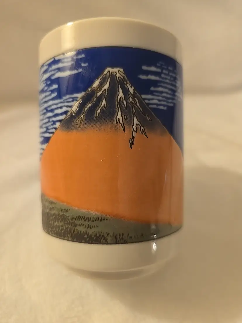 Japanese Mino Ware Aka Fuji Yunomi Tea Cup Red Mt Fuji Textured Pottery