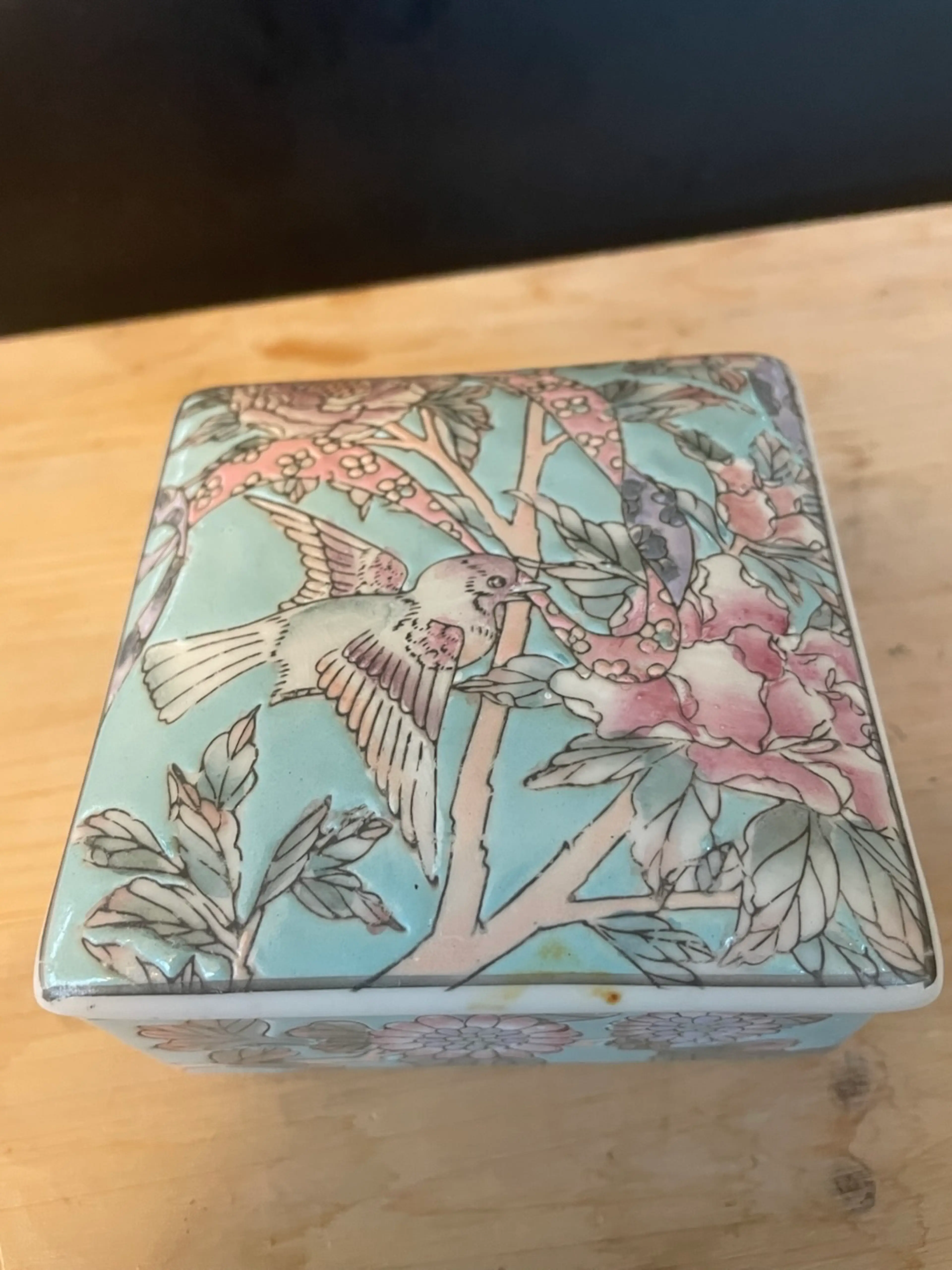 Image 2 of 7