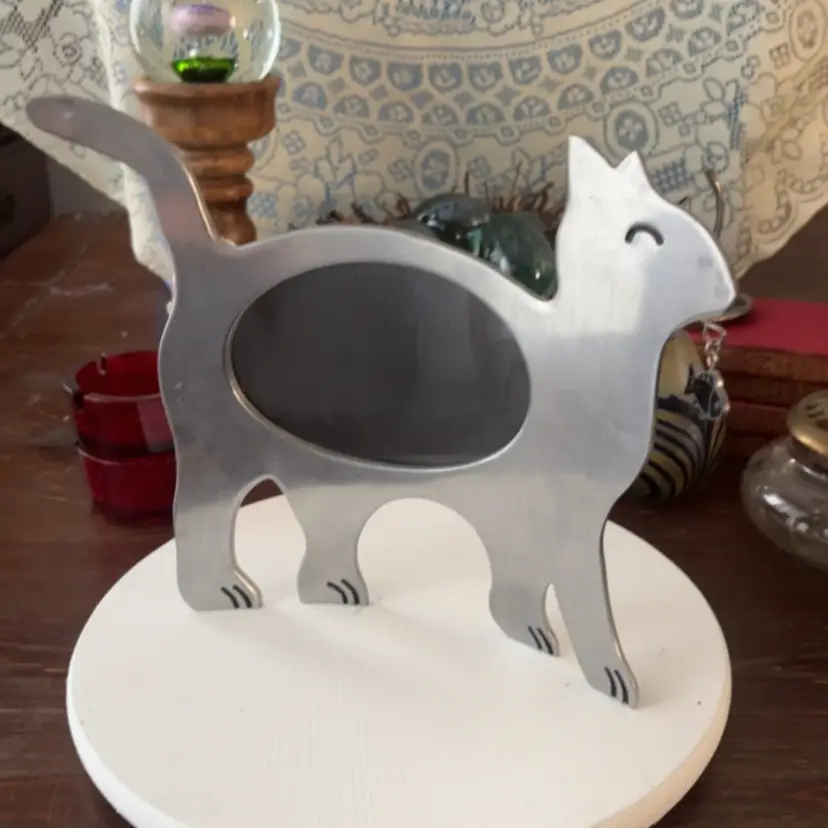 #01 Metal Cat W/Fish Frame