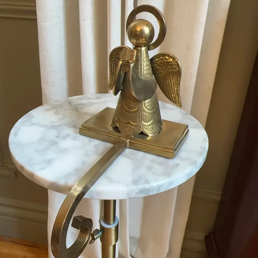 🔔 Vintage Brass Angel Stocking Holder 6”x8.5”