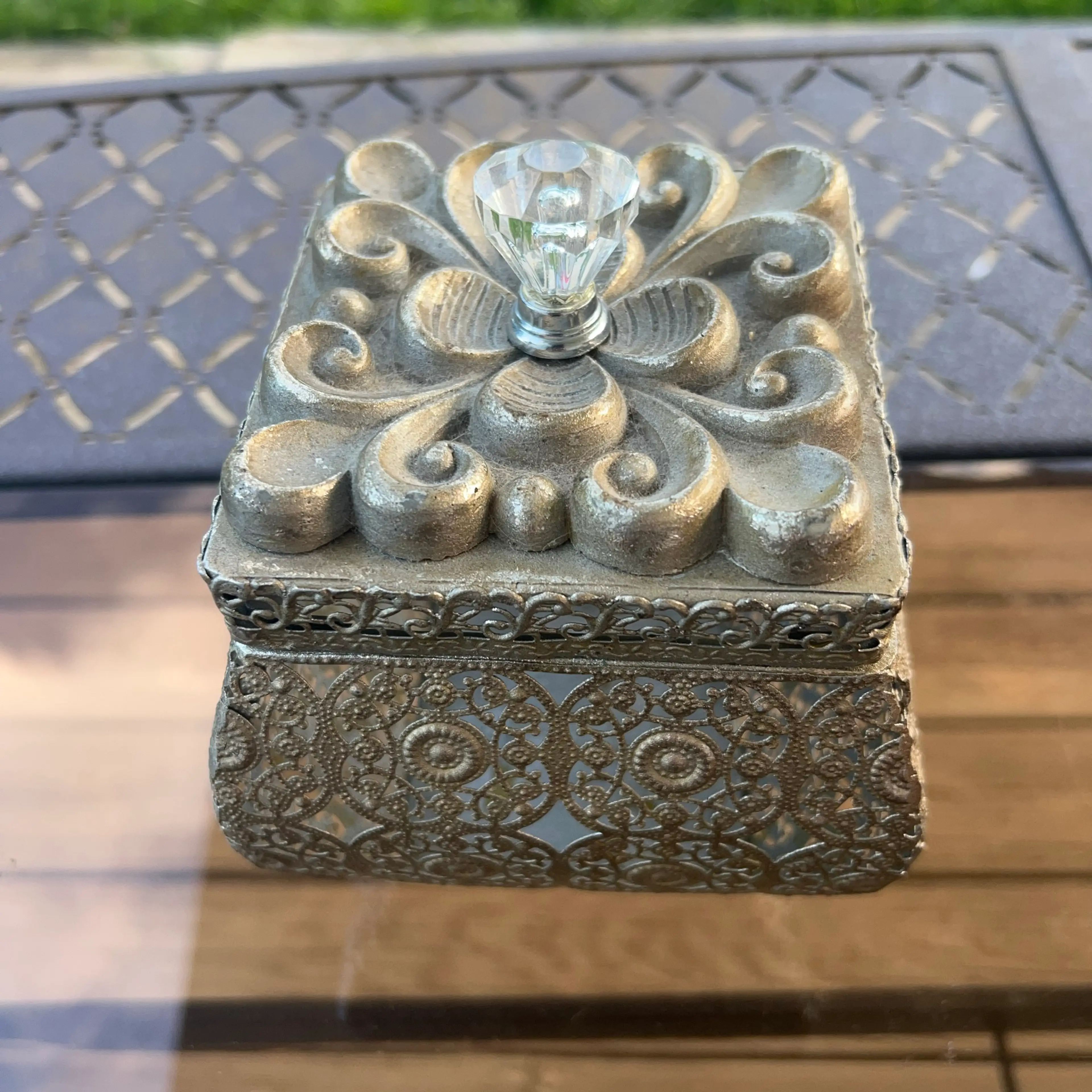 Image 2 of 2