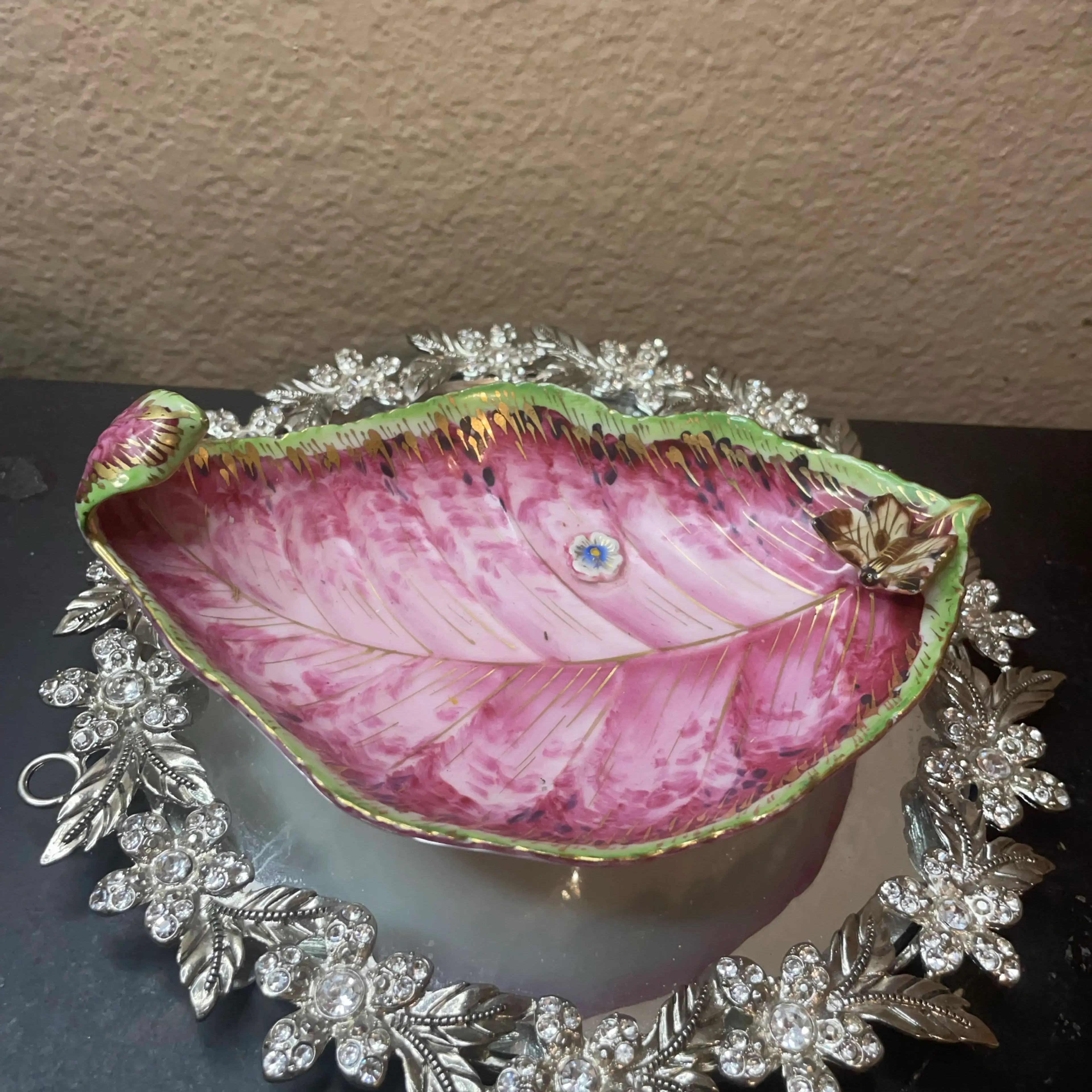 Image 2 of 7