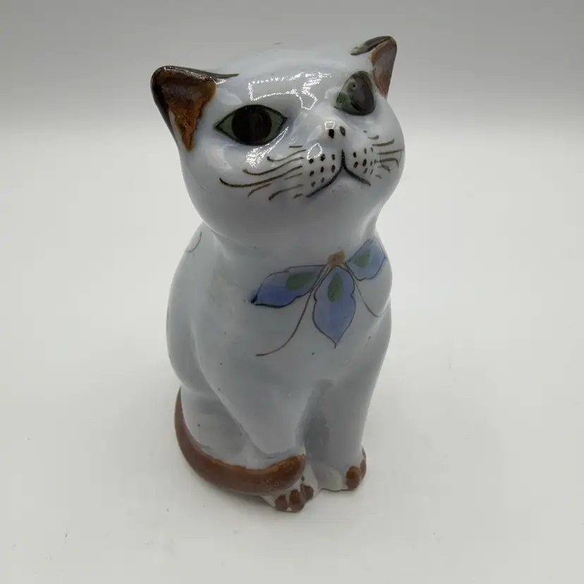 Tonala Pottery Mexico Cat with A Bird On It