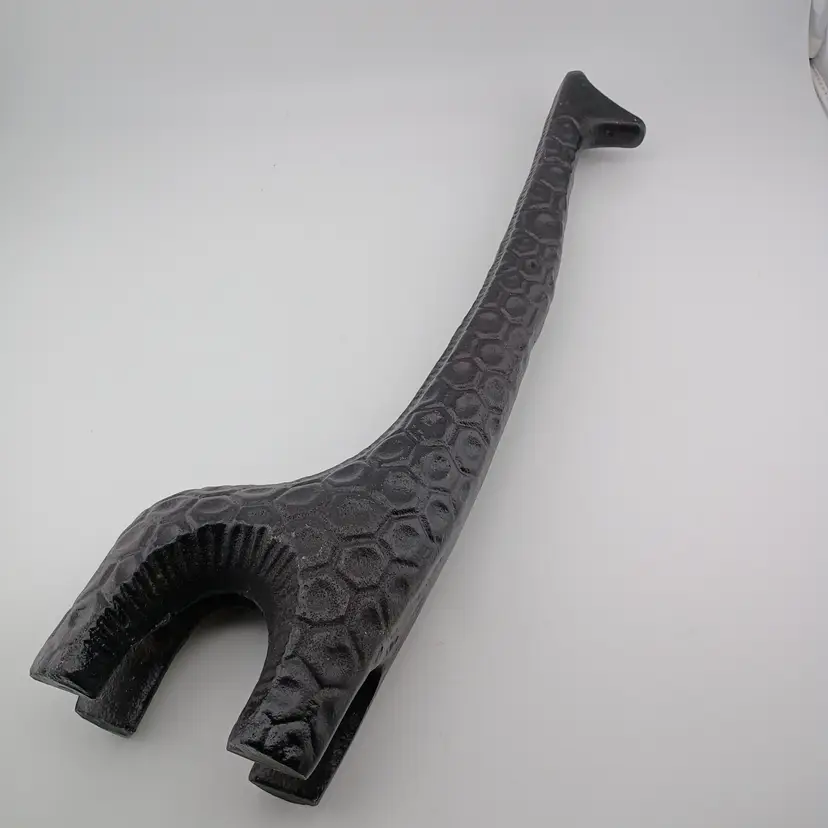 Metal giraffe sculpture