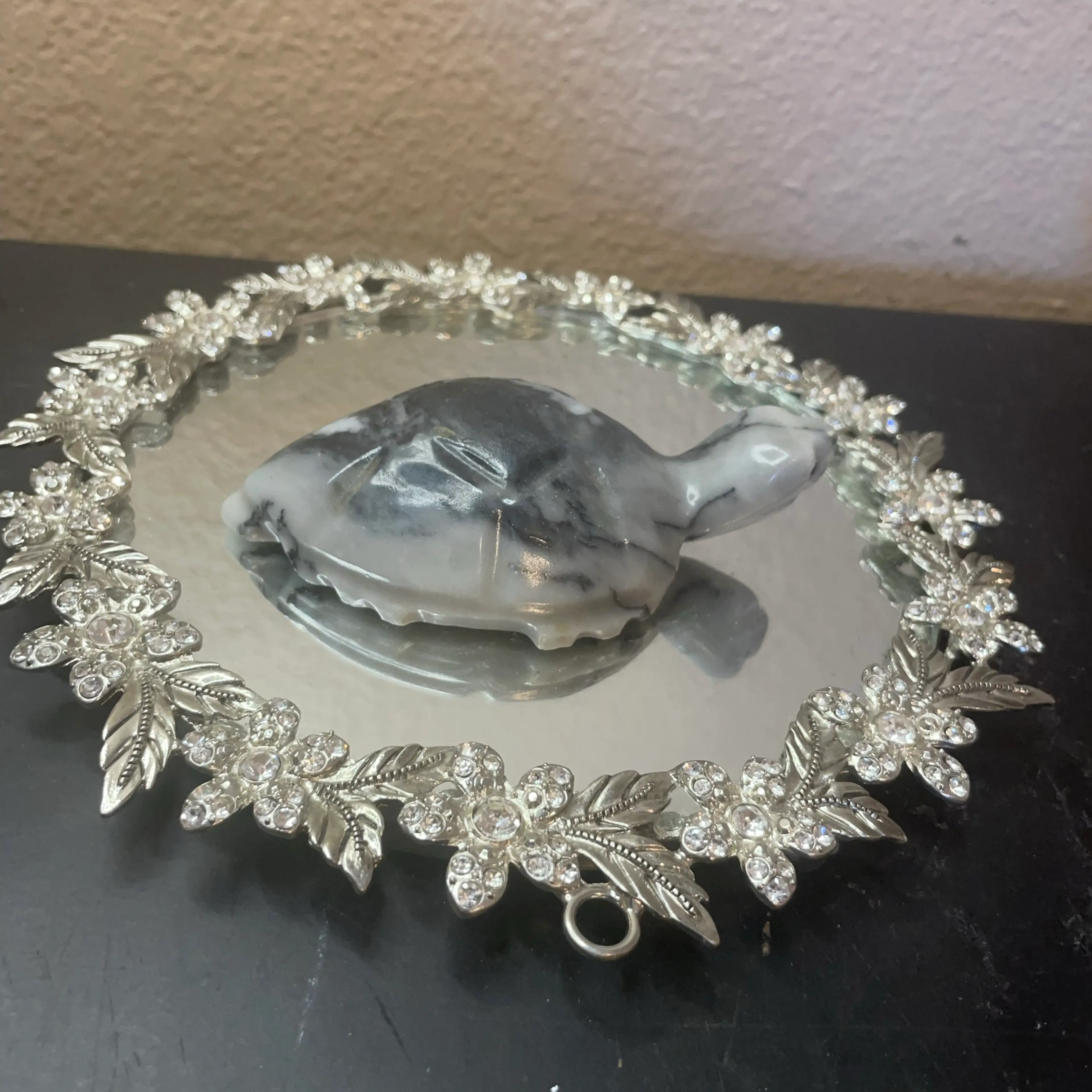 Image 4 of 4