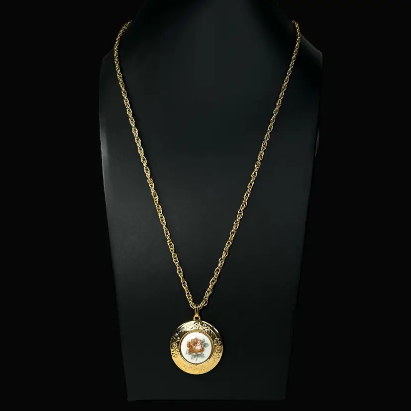 24” Pink Rose Pendant Locket Necklace. Gold-tone Metal & Chain. Unsigned. Tag On Chain.