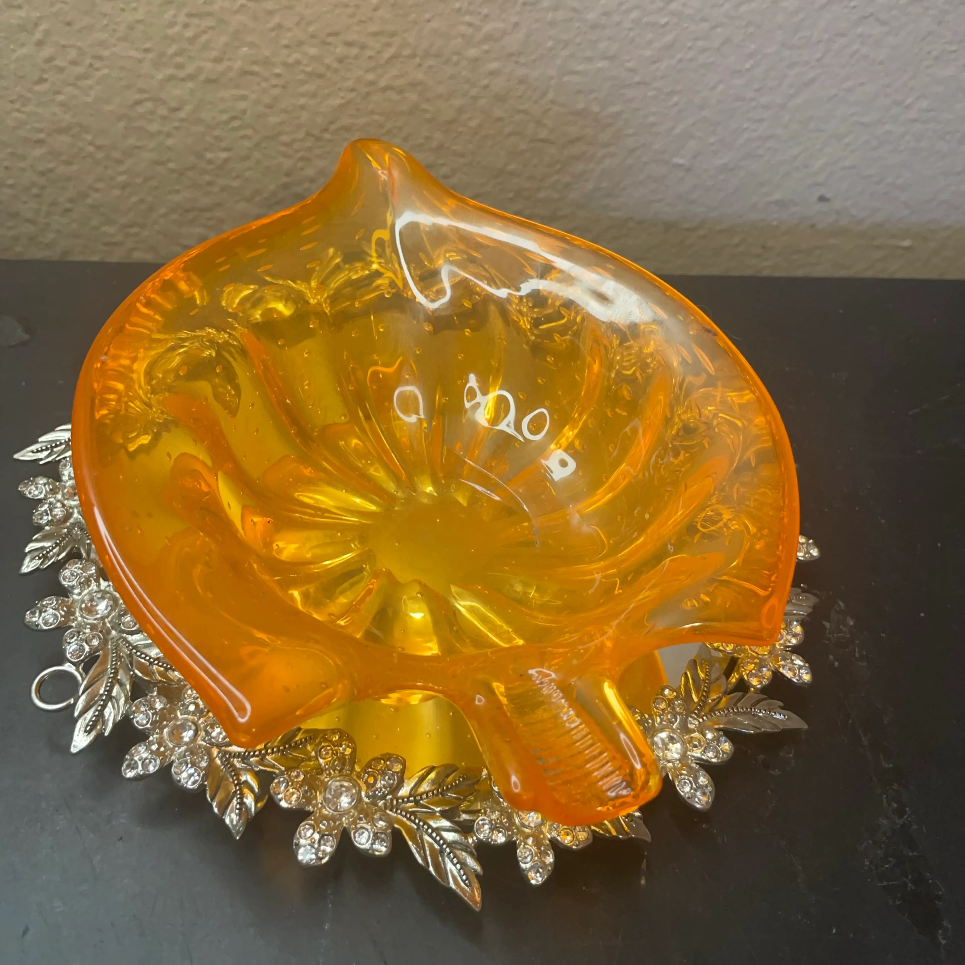 Image 4 of 6