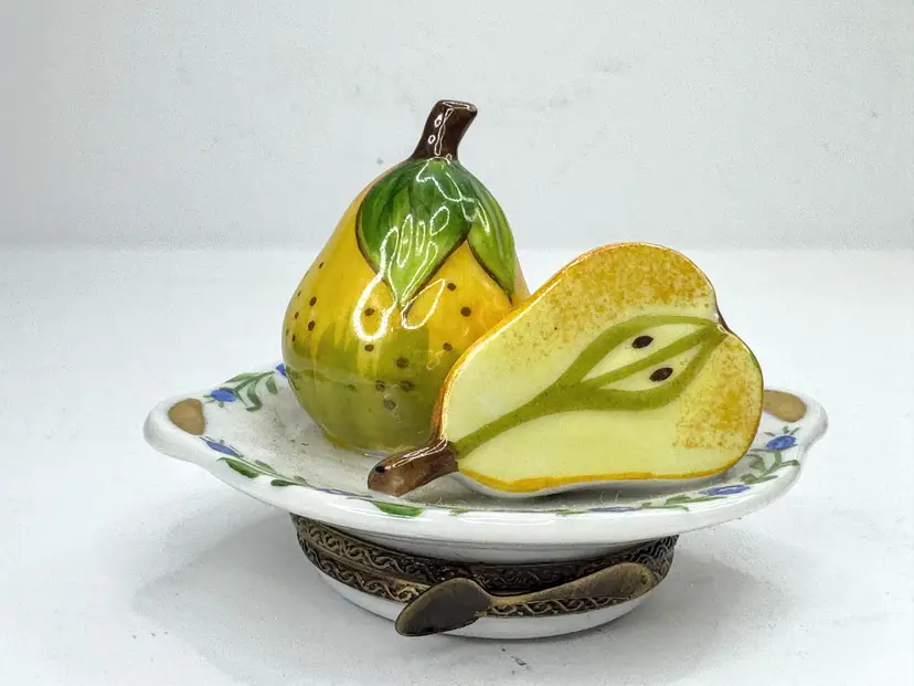 Vintage Limoges France Peint Main Two Pears on Plate Porcelain Trinket Box A1195