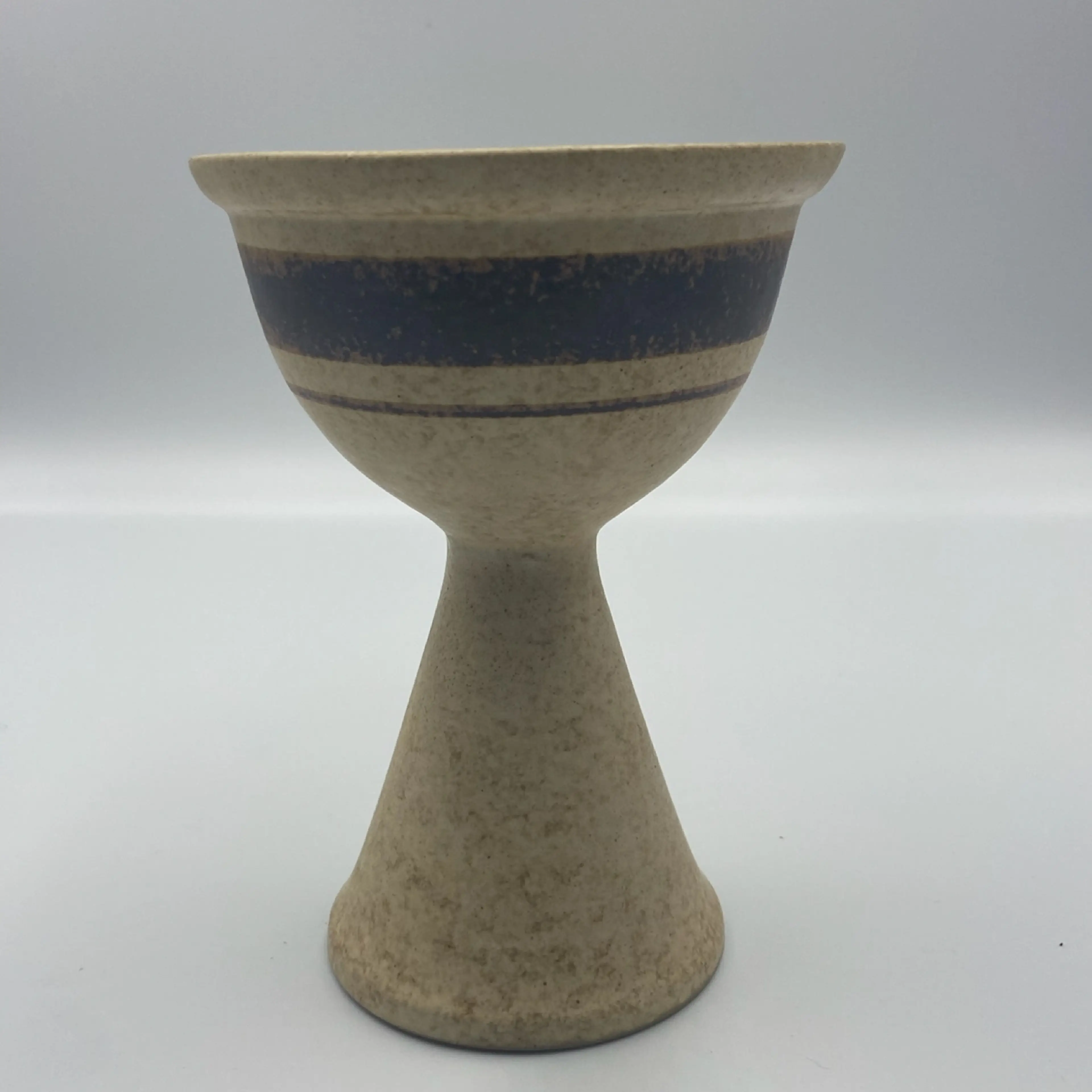 Image 2 of 8