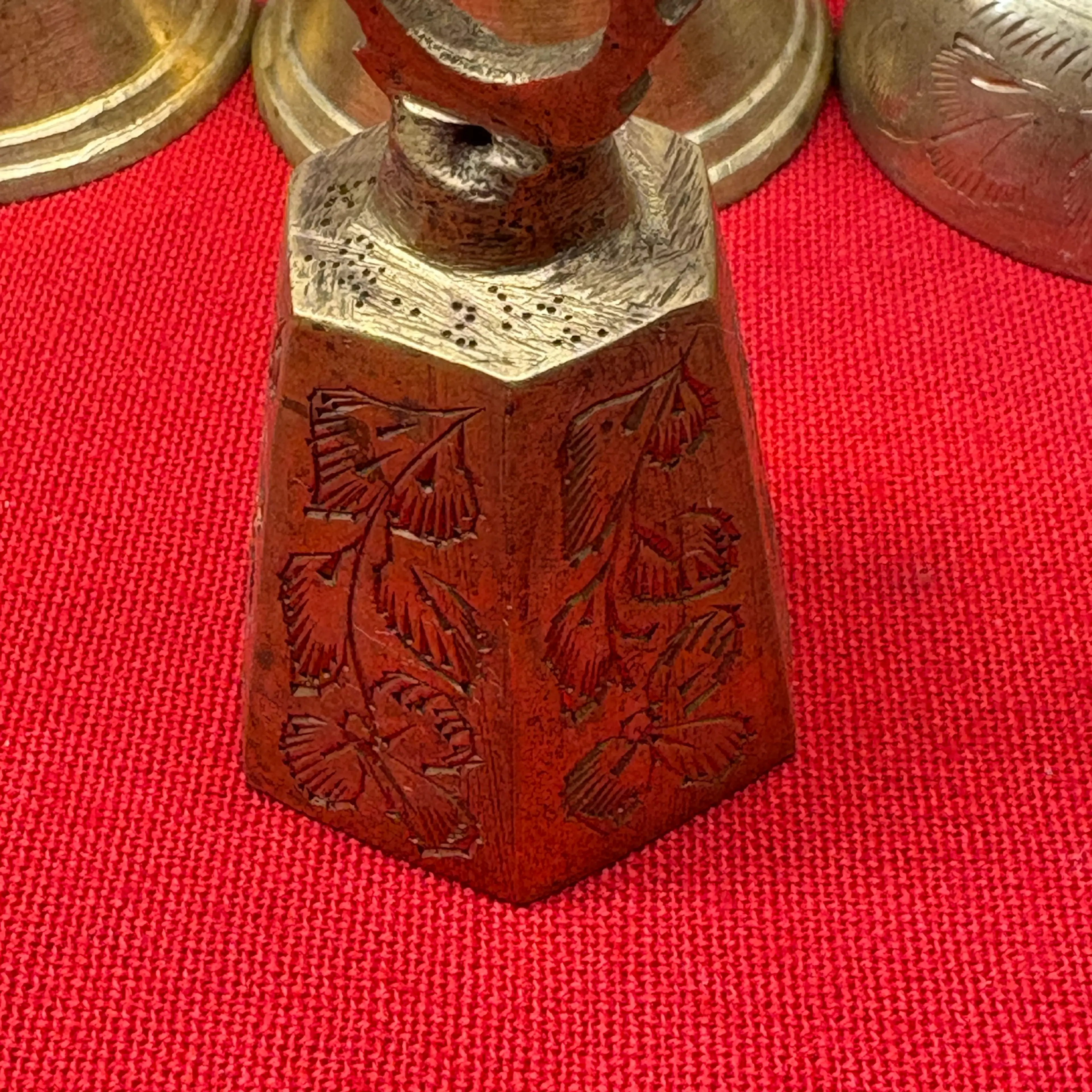 Image 2 of 6