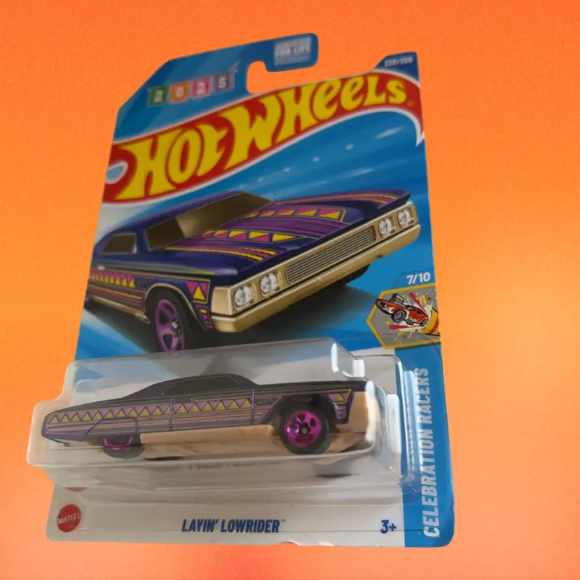 Hot wheels Layin Lowrider celebration racers 7/10