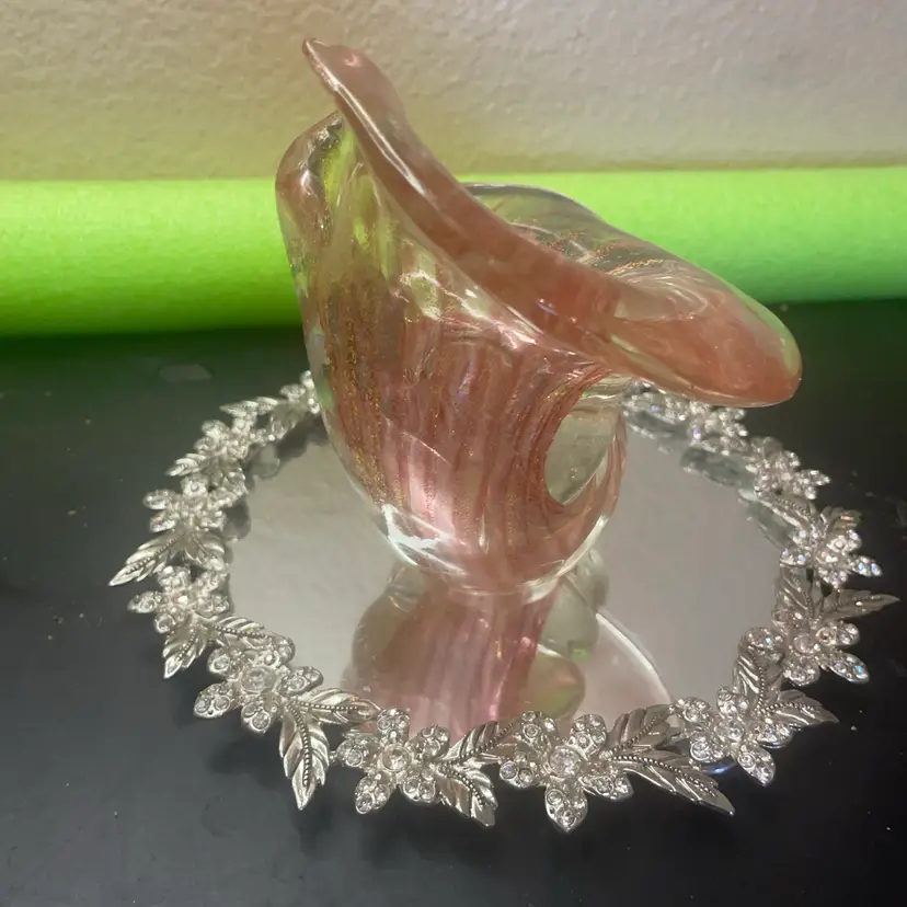 Gorgeous Murano Italy Gold Aventurine Latticino 5” Snail Conch Shell Figurine