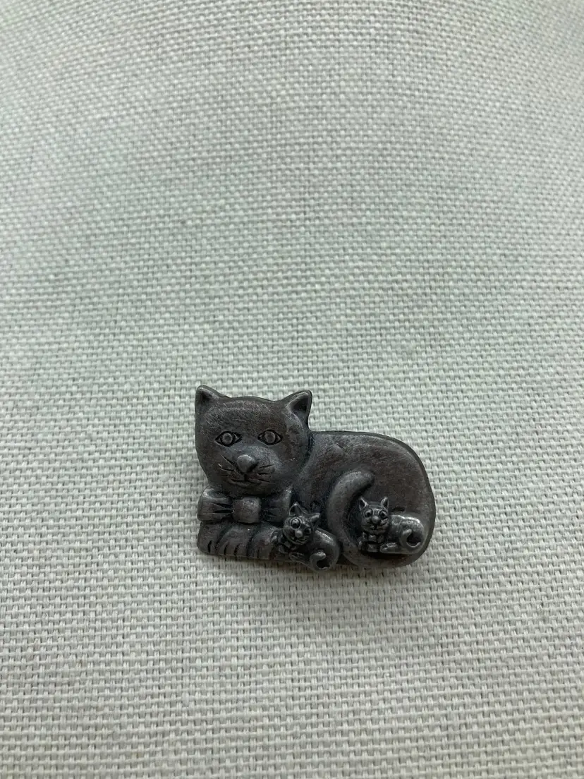 Vintage Torino Pewter Cat Brooch Pin With Earrings 1.25”x7/8”