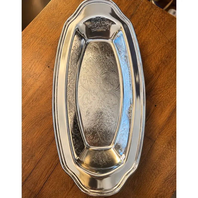 😻 Vintage Ironware Made in USA Silverplate Ornate w/ Floral Basket Motif on Serving Tray