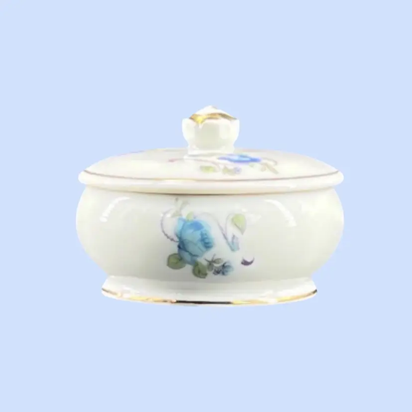 #316- Sweet Vintage Trinket Box Porcelain Blue Flowers Cabbage Rose Knob Handle  Sticker Richard Japan